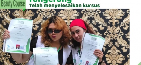 Peserta Kursus Ambil Jurusan Salon Kecantikan, datang dari wilayah Kab. Tangerang, Banten, Indonesia KURSUS KILAT SALON KECANTIKAN & TATA RIAS […]