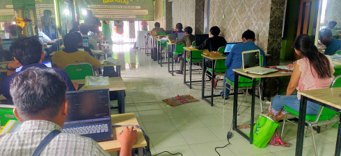 Kursus Komputer atau istilah kekiniannya kursus di bidang – Teknologi & Bisnis (School of Digital) diantaranya :